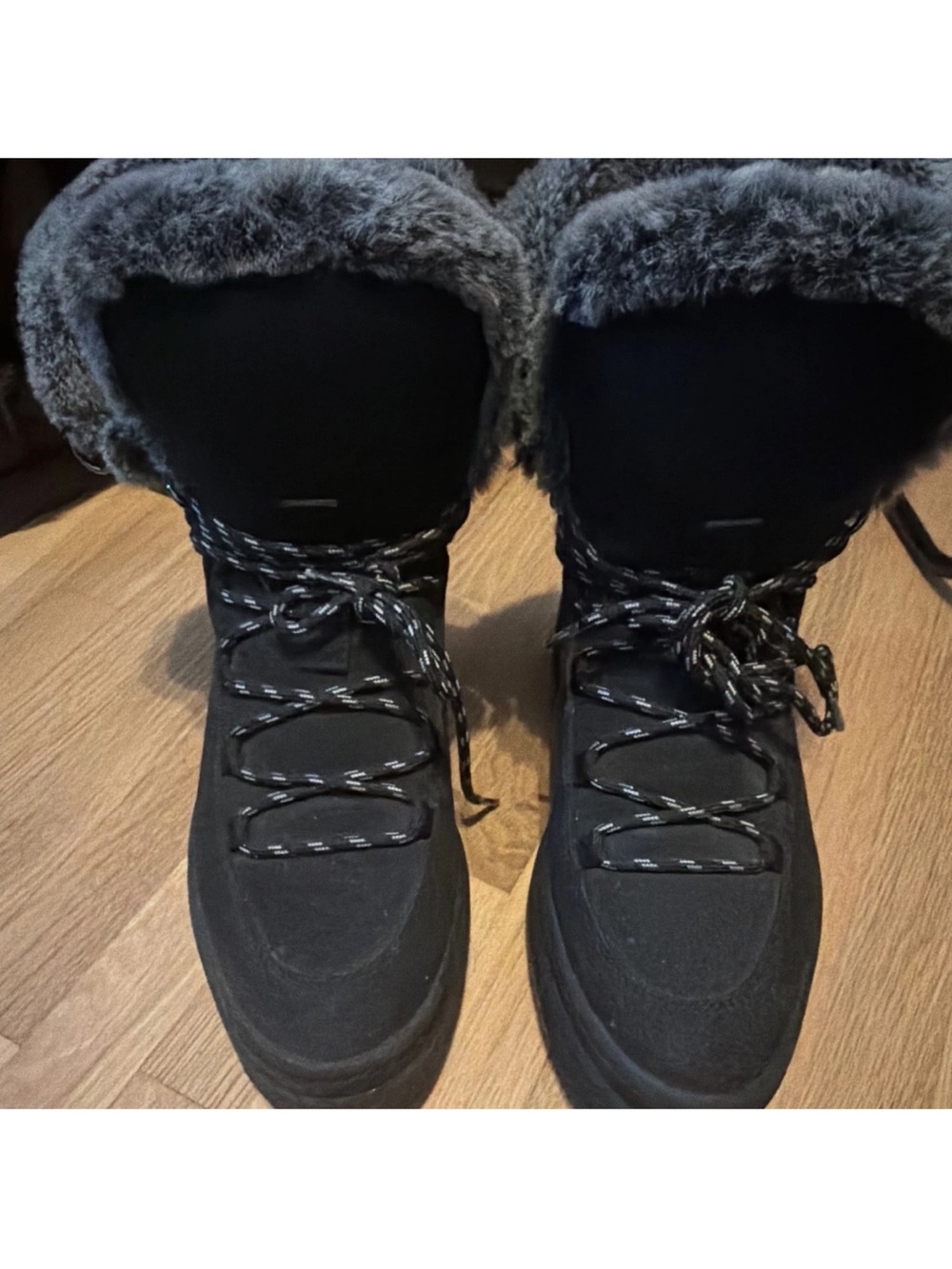 Zara Women’s Black Faux-Fur Winter Boots size 5 (good for kids)